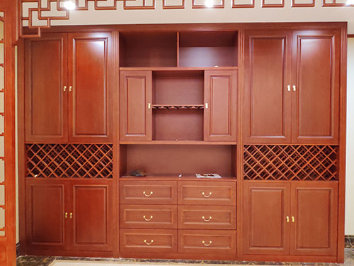 耒阳中式家居装修之中式酒柜装修效果图